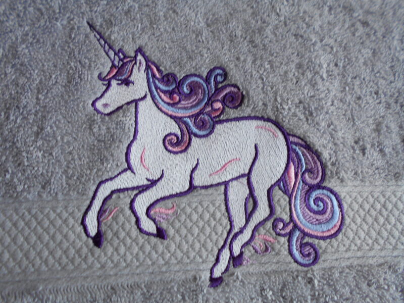 Izšūti dvieļi u.c. izstrādājumi