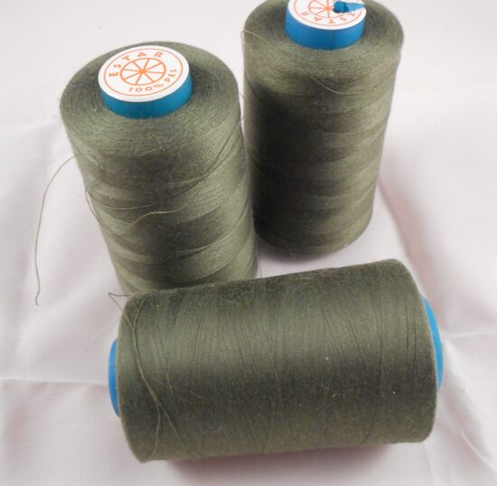 Overloka diegi, tumši zaļā sūnu krāsā, 5000Y, Nr.120