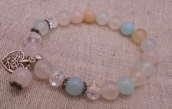 Morganīta rokassprādze ar piekariņiem (18-19cm)