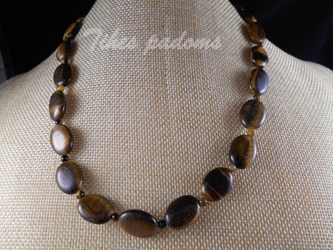 Himalaju tīģeracs  kaklarota no ovālām pērlītēm