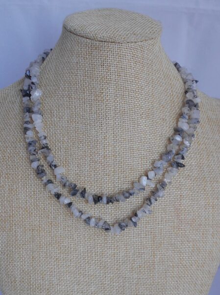 Turmalīna kvarca šķembu virtene (94 cm)