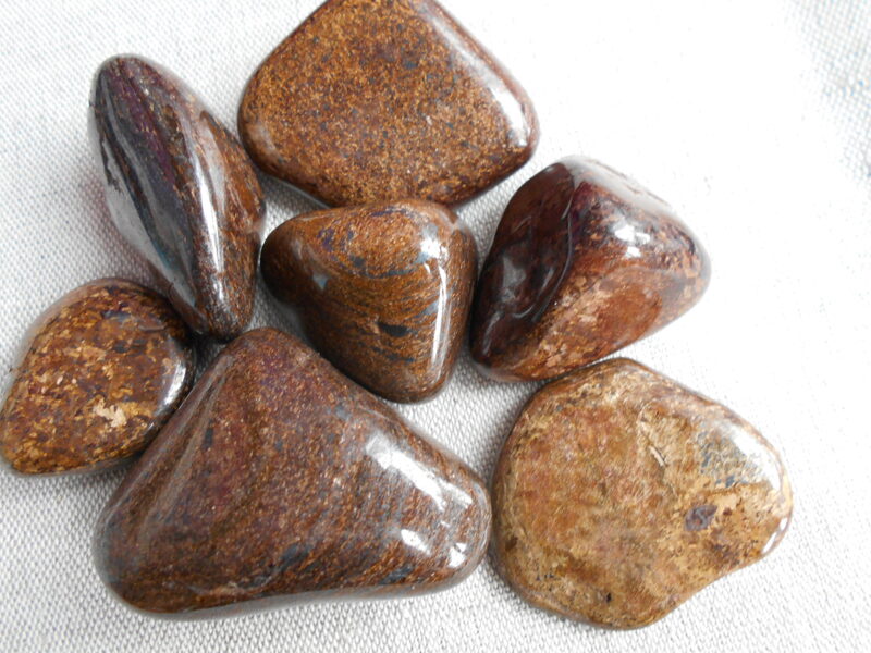 Bronzīts (enstatīts), gluds, XXL izmērs