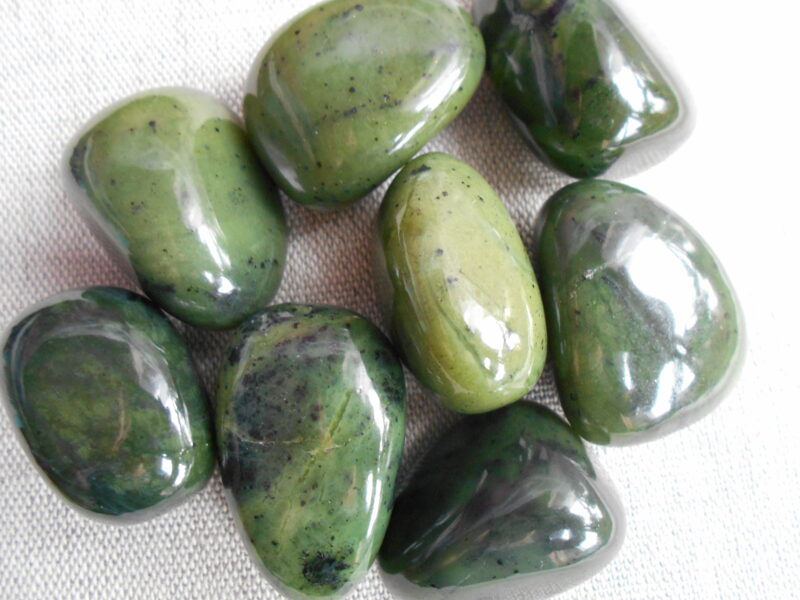 Serpentīns (čūskakmens, Kanādas žads), gluds, XL izmērs