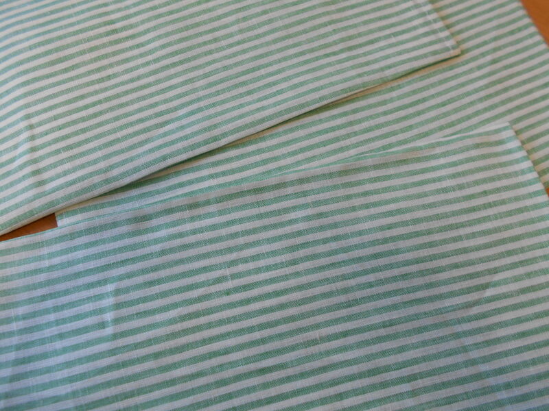 Lina dvielītis ar zaļām svītrām (70x45 cm)