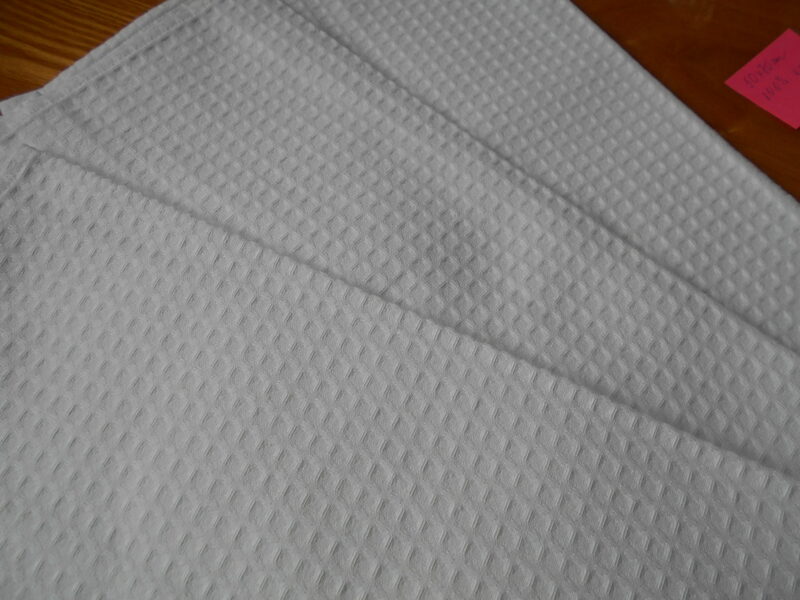 Balts kokvilnas vafeļdvielis (50x70 cm)